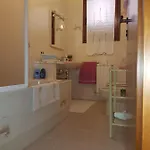 La Casa Delle Rose Su Forti